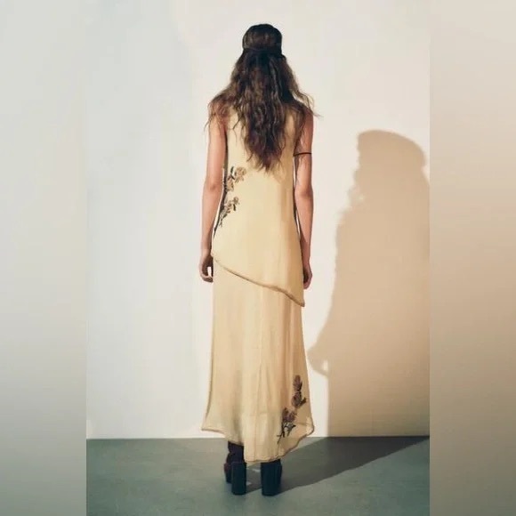 ZARA | EMBROIDERED FLOWER TOP DRESS | ZW COLLECTION - Picture 5 of 5